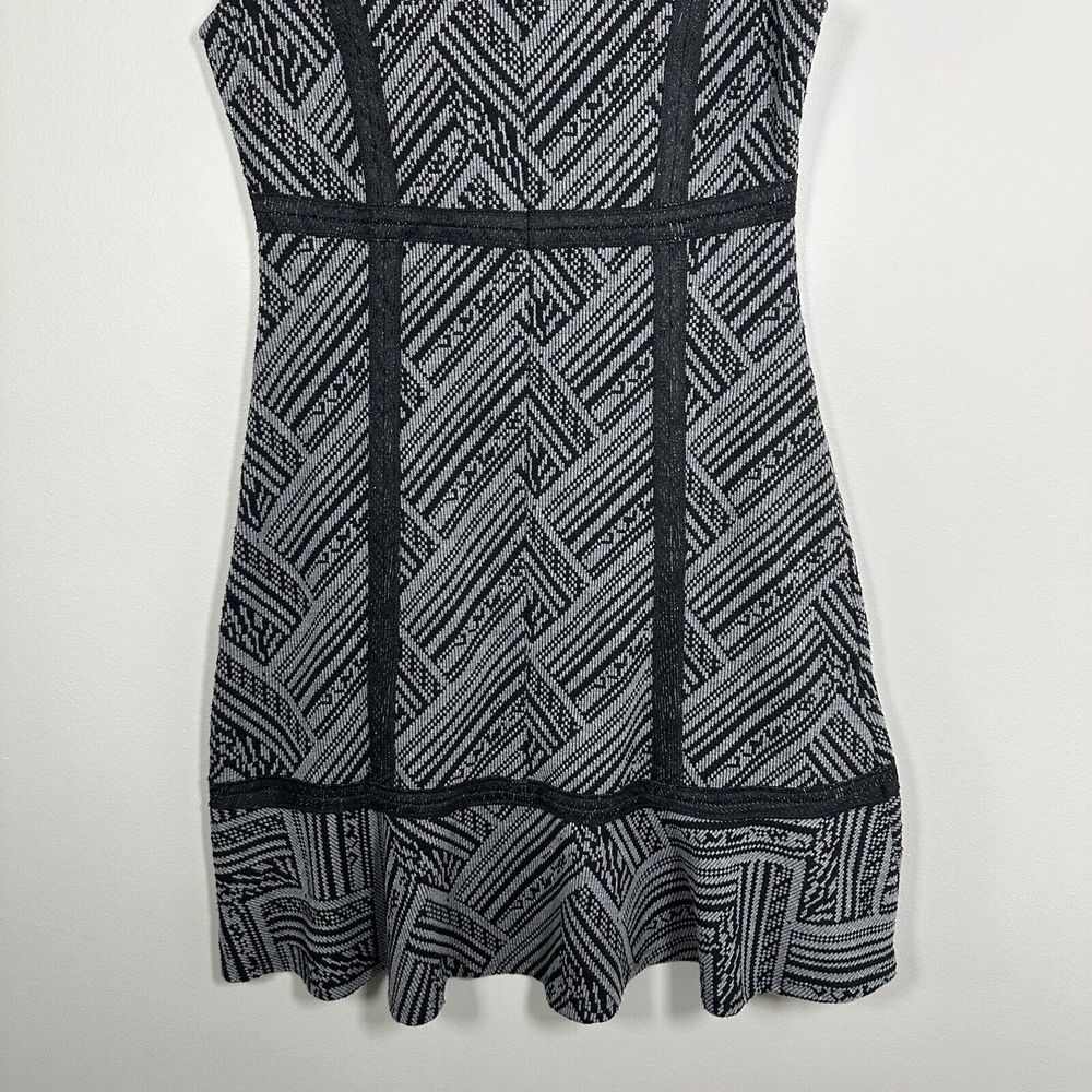 Tabitha Size 8 Black Gray Geometric Pattern Sleev… - image 5